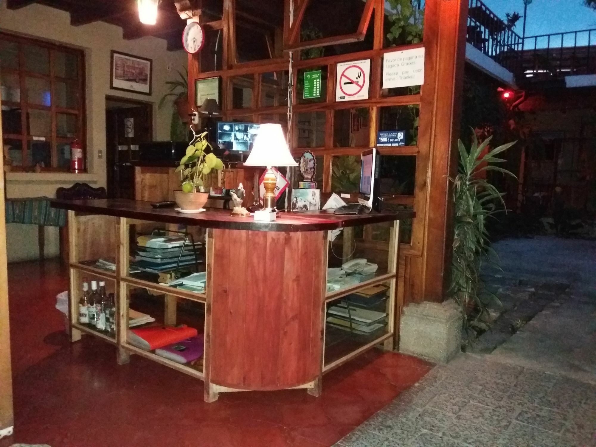 Dionisio Inn Antigua Εξωτερικό φωτογραφία