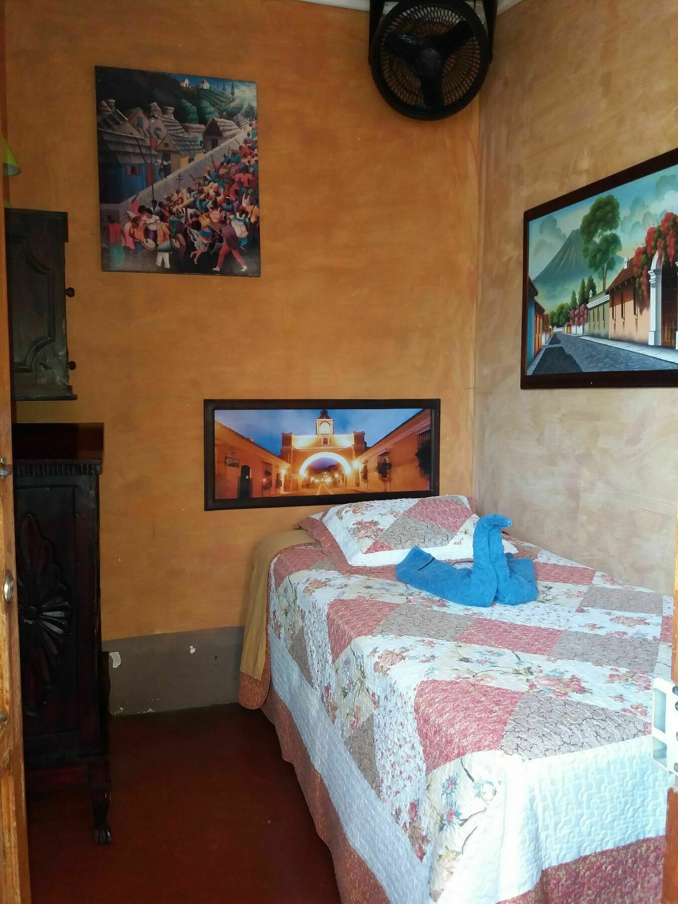 Dionisio Inn Antigua Εξωτερικό φωτογραφία